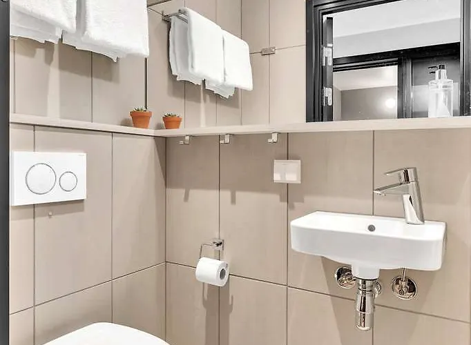 Forenom Lakkeg Hotel *